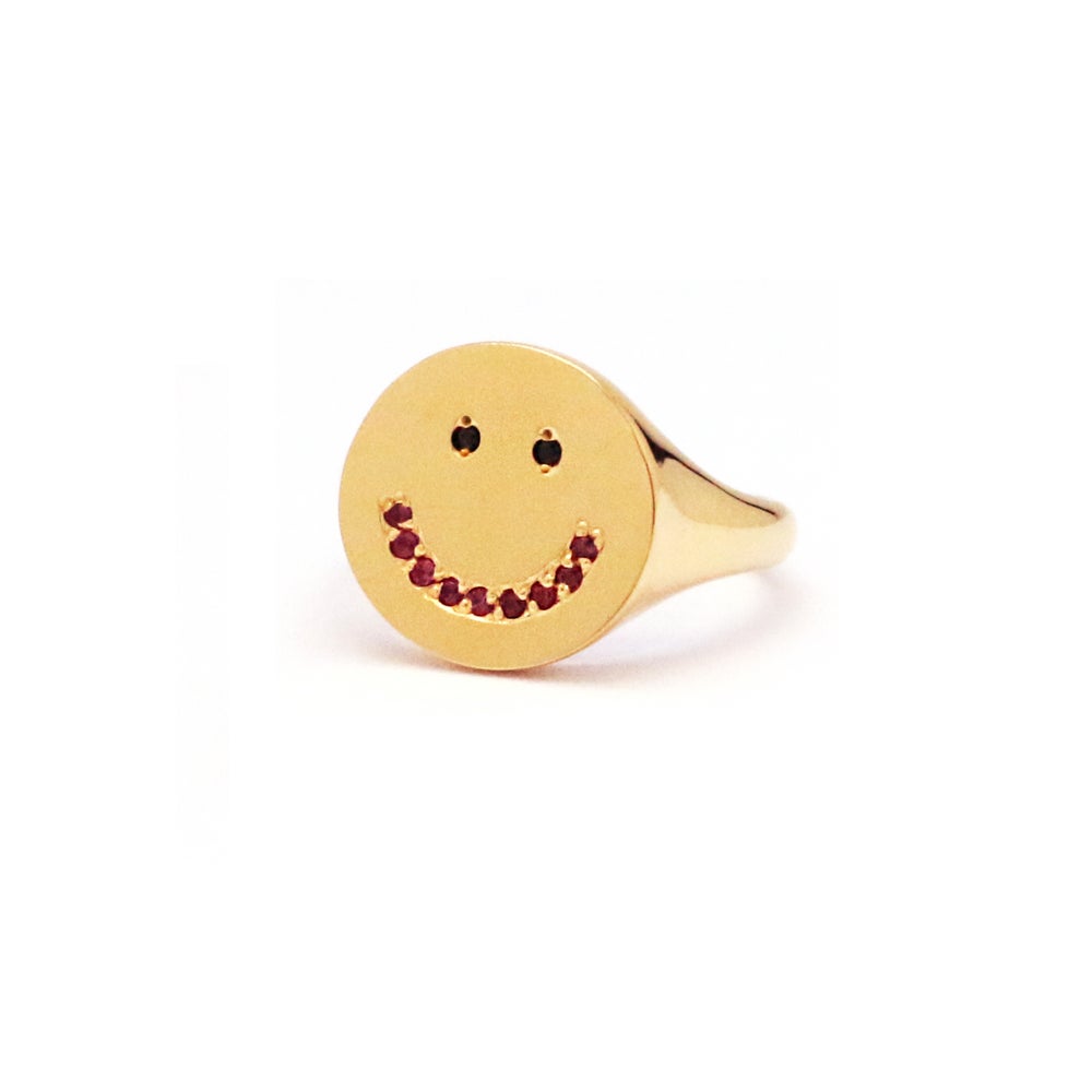 SMILE FACE PINKY SIGNET RING