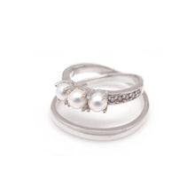 Load image into Gallery viewer, CARMINE 2 PEARL DBL ROW PAVED RING
